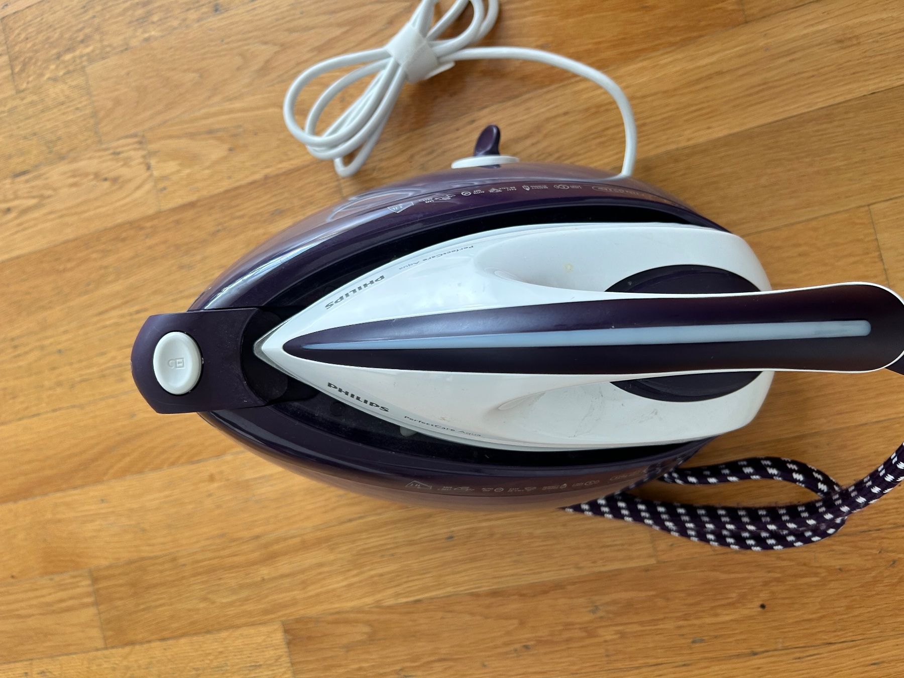 Philips Ferri da stiro: Philips Perfect Care Aqua – Difettoso da Zürich venduto da SMDE 4
