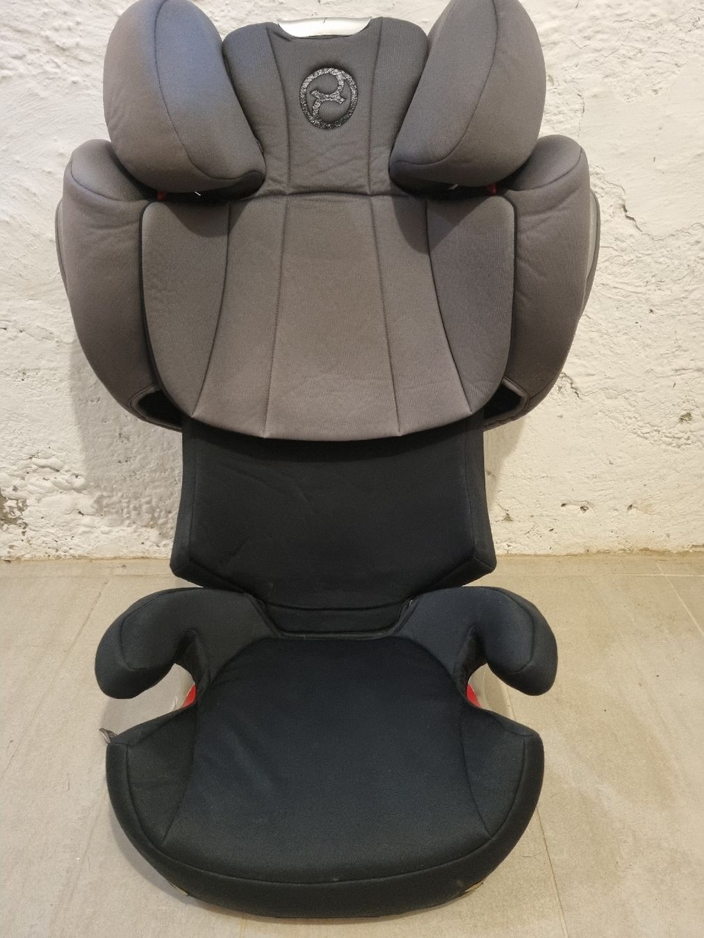 Cybex Auto-Kindersitze: Cybex Solution Q2-Fix Autositz grau 15-36 kg  – Gebraucht aus Basel von ste_2lg2 5