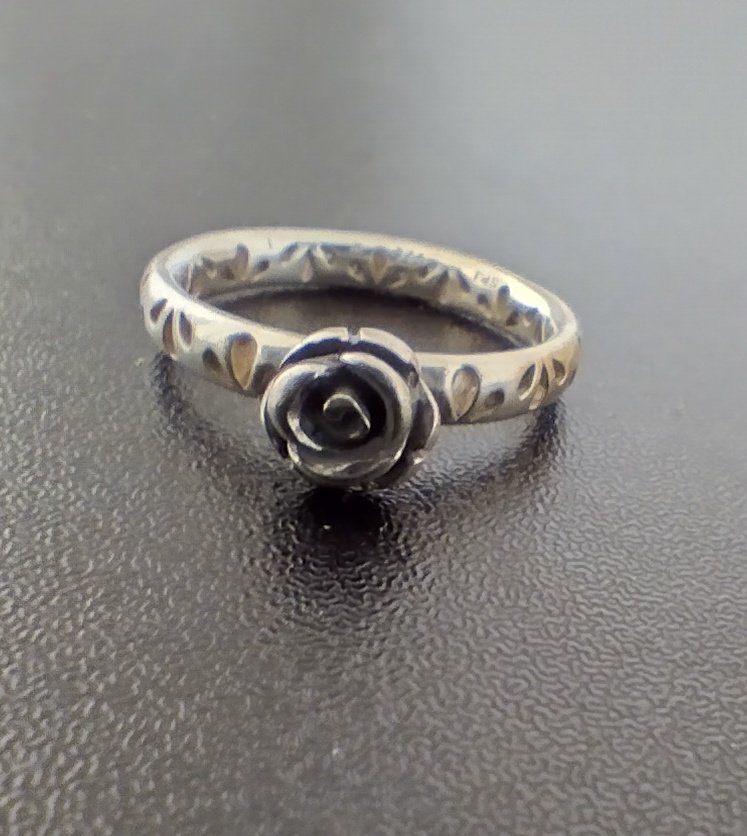 Anelli: LEICHTER RING MIT ROSE BLUME SILBER 925 – Usato da Romanshorn venduto da Glitzer-Paradies 4