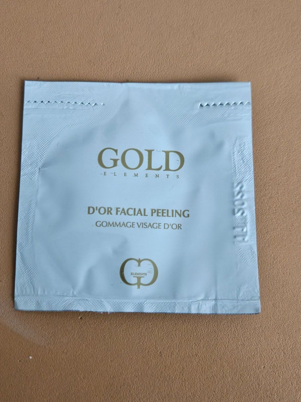 Cura del viso: GOLD ELEMENTS - D'OR FACIAL PEELING – Nuovo e nell'imballaggio originale da Aesch BL venduto da Chrutli1