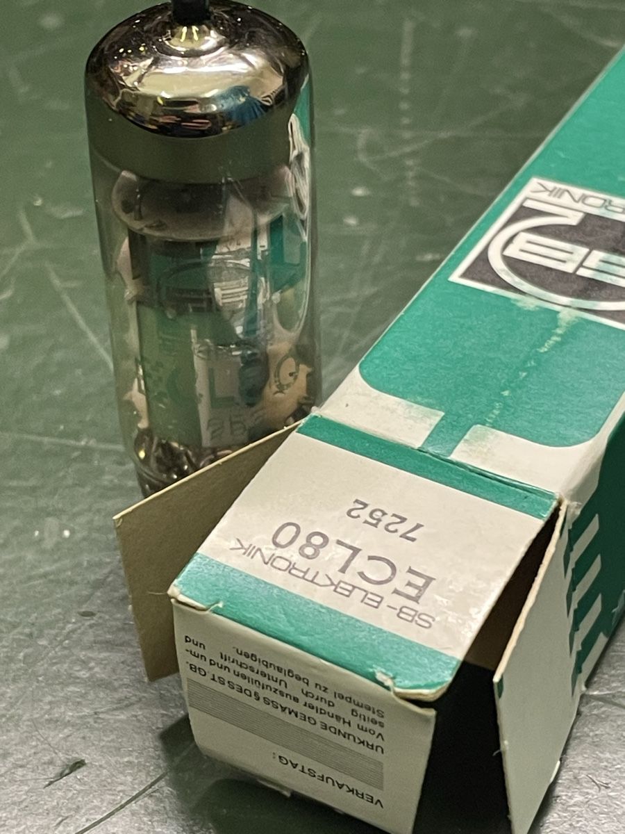 Composants électroniques: Ecl80 Röhre  – Neuf (Voir description) à Oftringen par Jradioman