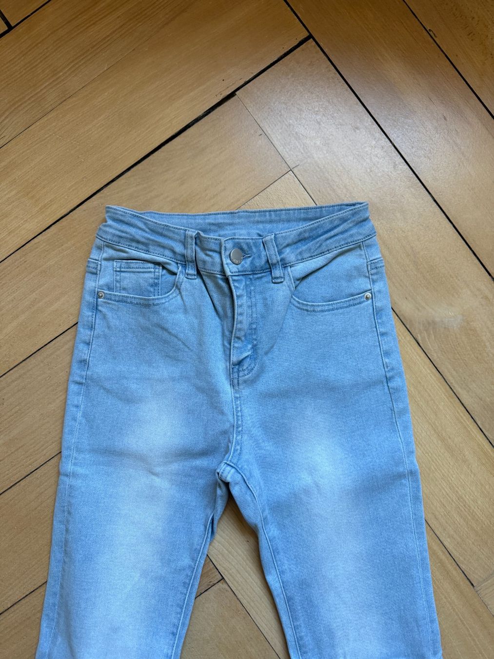 Shein Jeans: Flared Jeans hellblau XS – D'occasion à Zürich par Diazaio 2