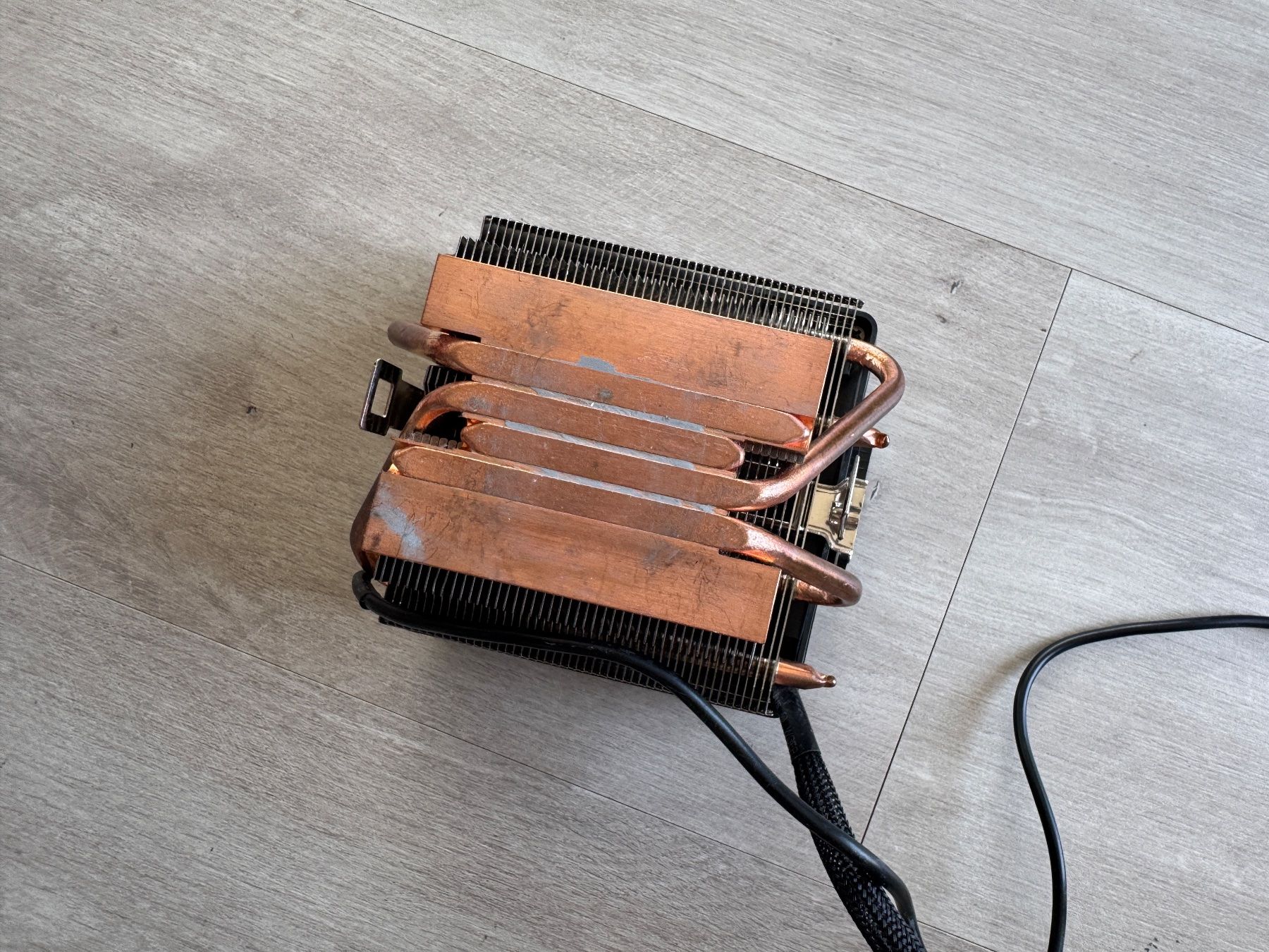 Amd Ventilatori: AMD Original Radiator Cooler – Usato da Neuchatel venduto da Mr-Nobody 1