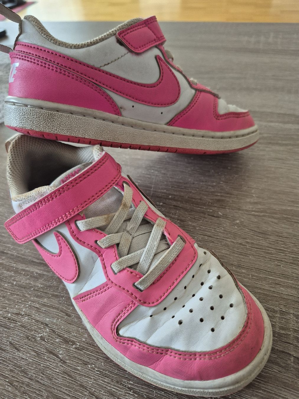Nike Scarpe per ragazze: schuhe nike, grosse 31 – Usato da Uster venduto da giu_6klp