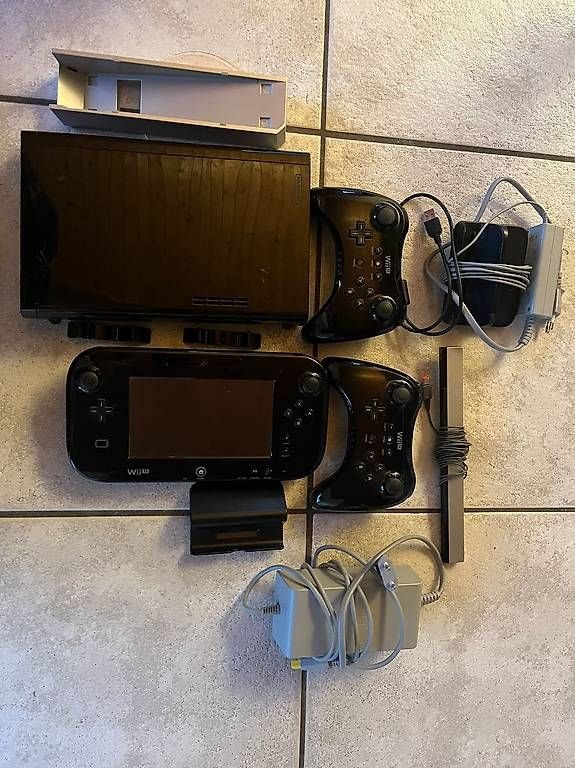 Konsolen: Wii U – Gebraucht aus Fontainemelon von Karibous3