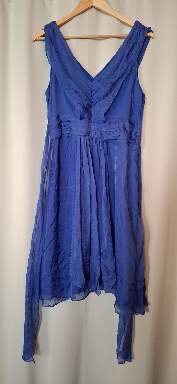 Kleider: Kleid blau Grösse 38 100% Seide  – Gebraucht aus Rheinfelden von tab_lys6