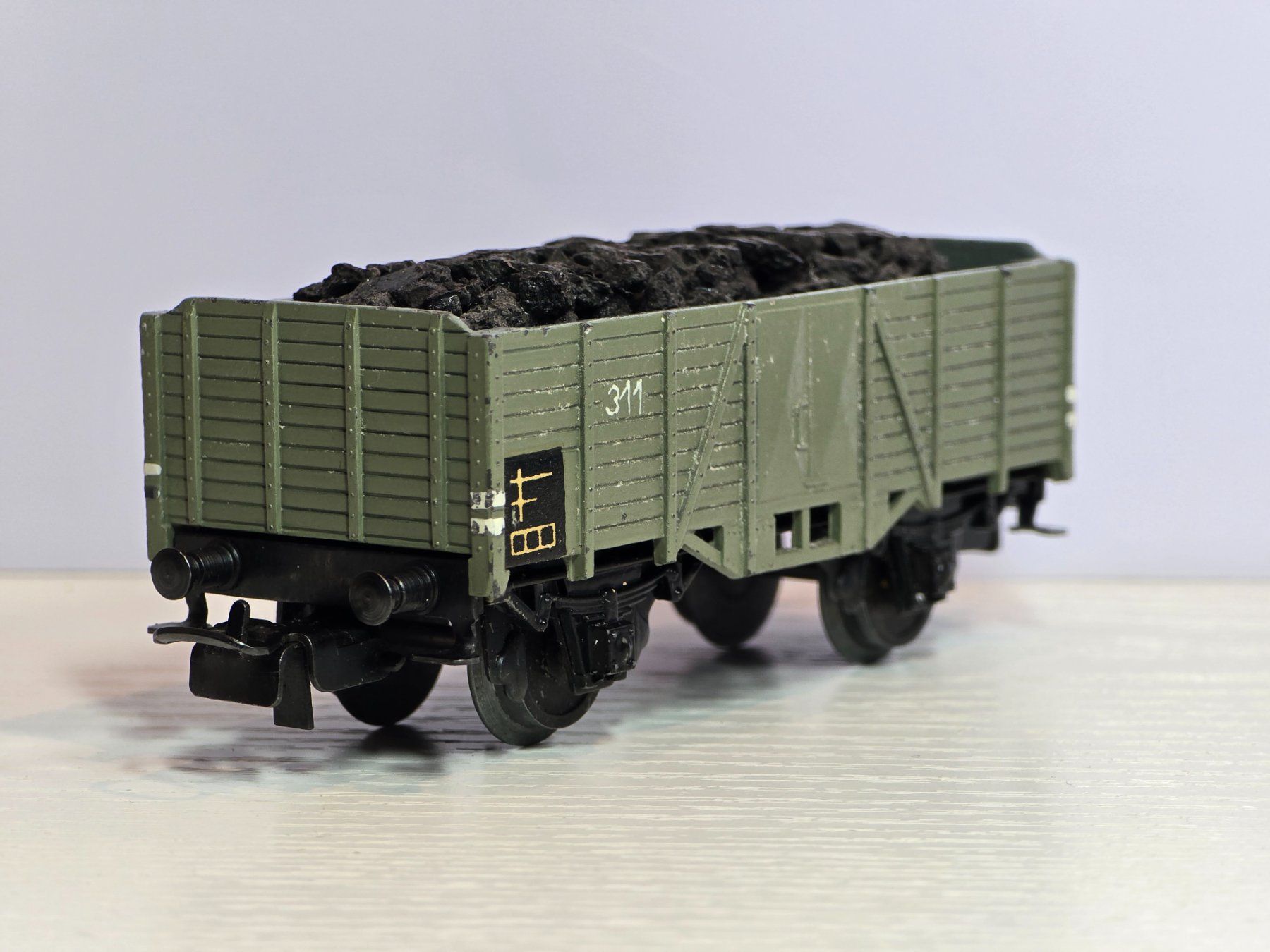 Märklin Modelleisenbahnen: Märklin, 311, grau, mit Kohlen Einsatz, Guss, – Gebraucht aus Kloten von Nicola2 2