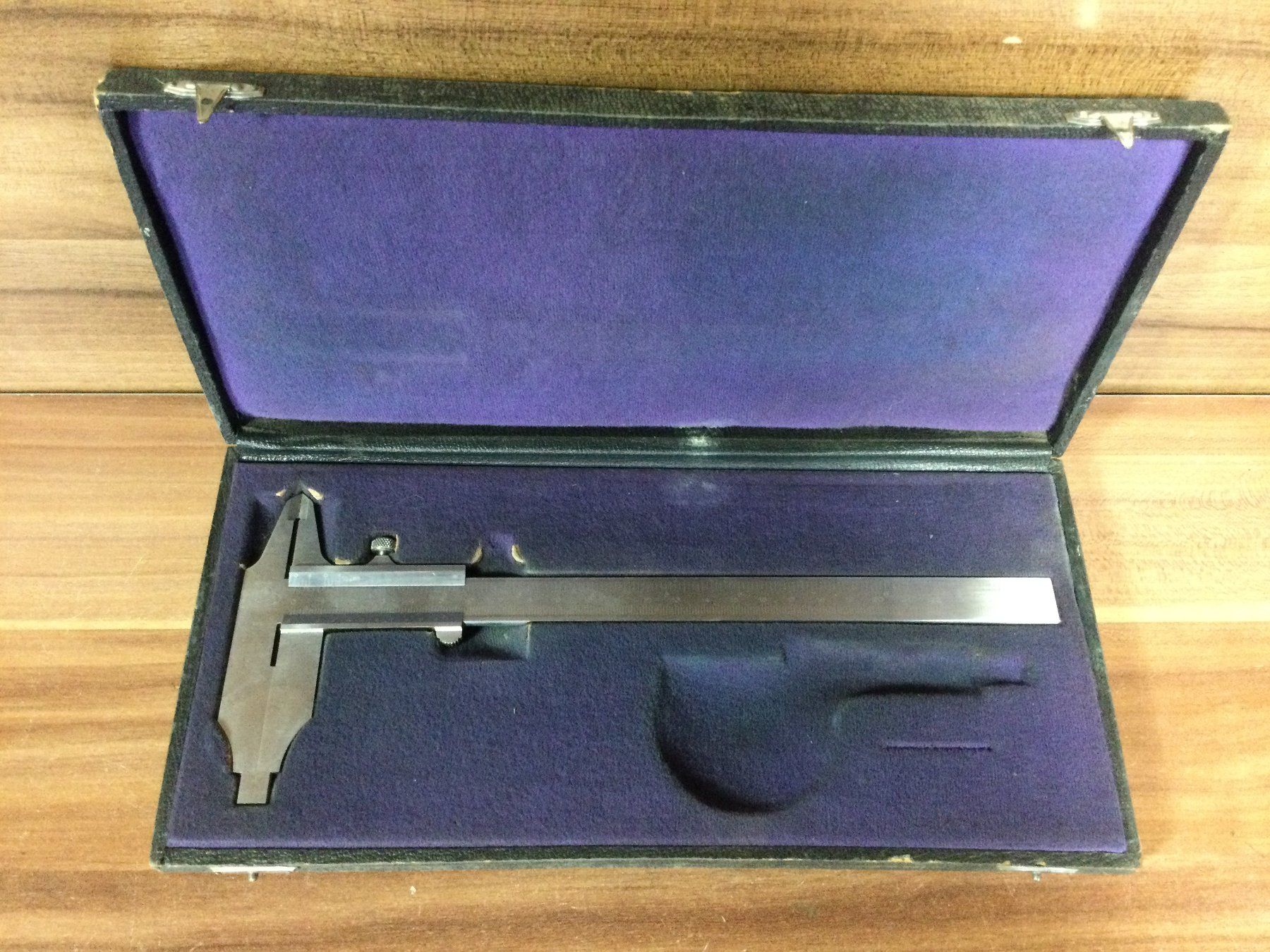 Attrezzi da lavoro: Alter Etalon Messschieber in Box  mit Signatur – Usato da Wangen SZ venduto da kuriosum12 6