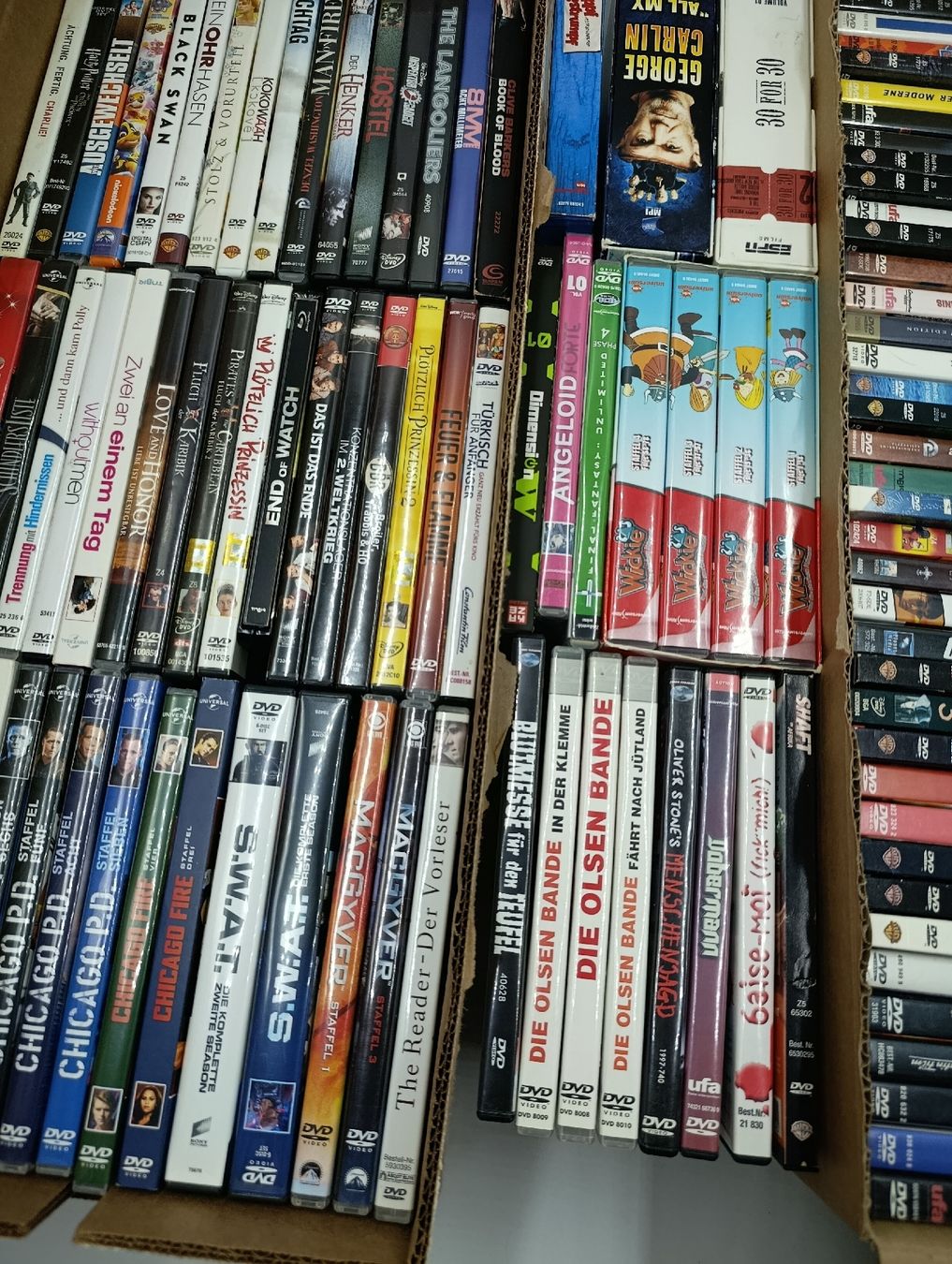 Tutti i DVDs: 100+ DVDs Konvolut Set, Spielfilme, Serien – Usato da Wil SG venduto da Donaldus 3