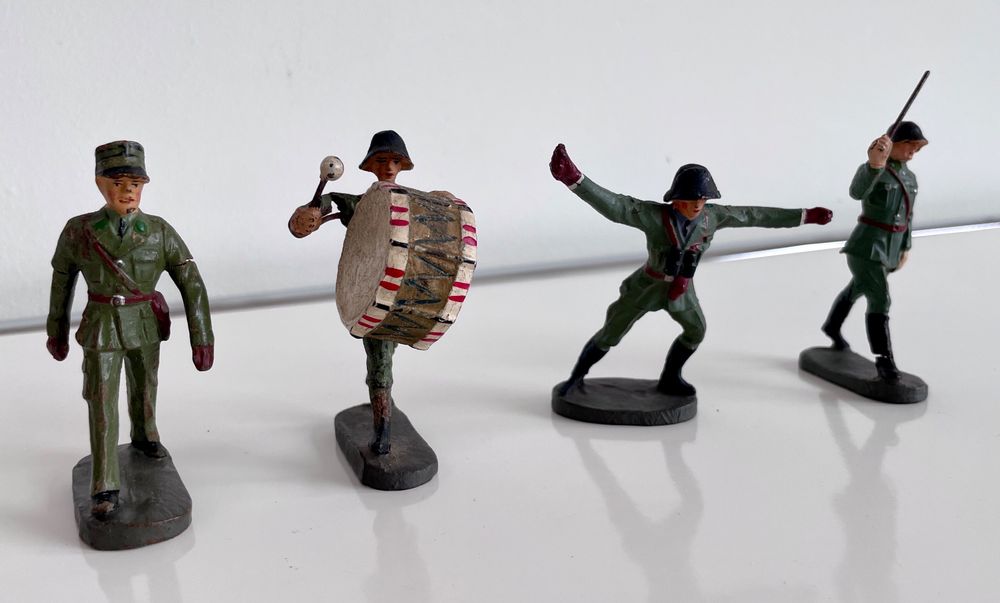 4x Spielzeugfiguren Elastolin Schweizer Armee 2