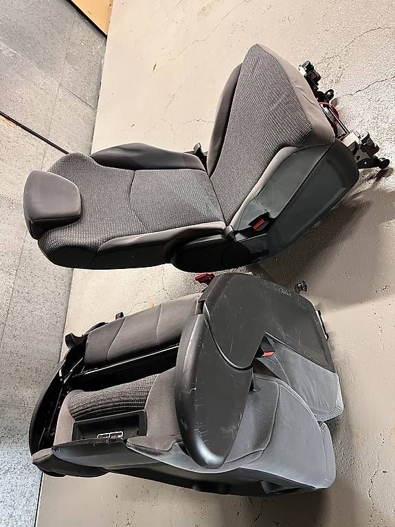 Tutti pezzi di ricambio auto: Sitz Peugeot 807 – Nuovo e nell'imballaggio originale da Naters venduto da pao_2lv5 2