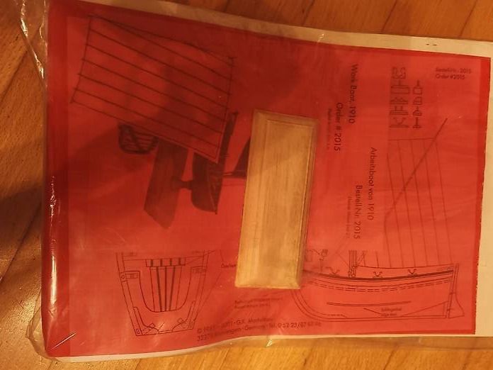 Kit di modellismo & Modellini statici: Modellboot aus Holz - Einsteigerpaket in die Echtspannbauwei – Usato da Niederweningen venduto da Twisters 2