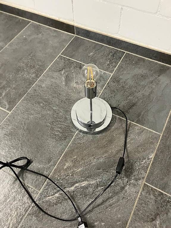 Lampen: Lampe Leuchte für Wohnzimmer  – Gebraucht aus Menznau von siricius 2