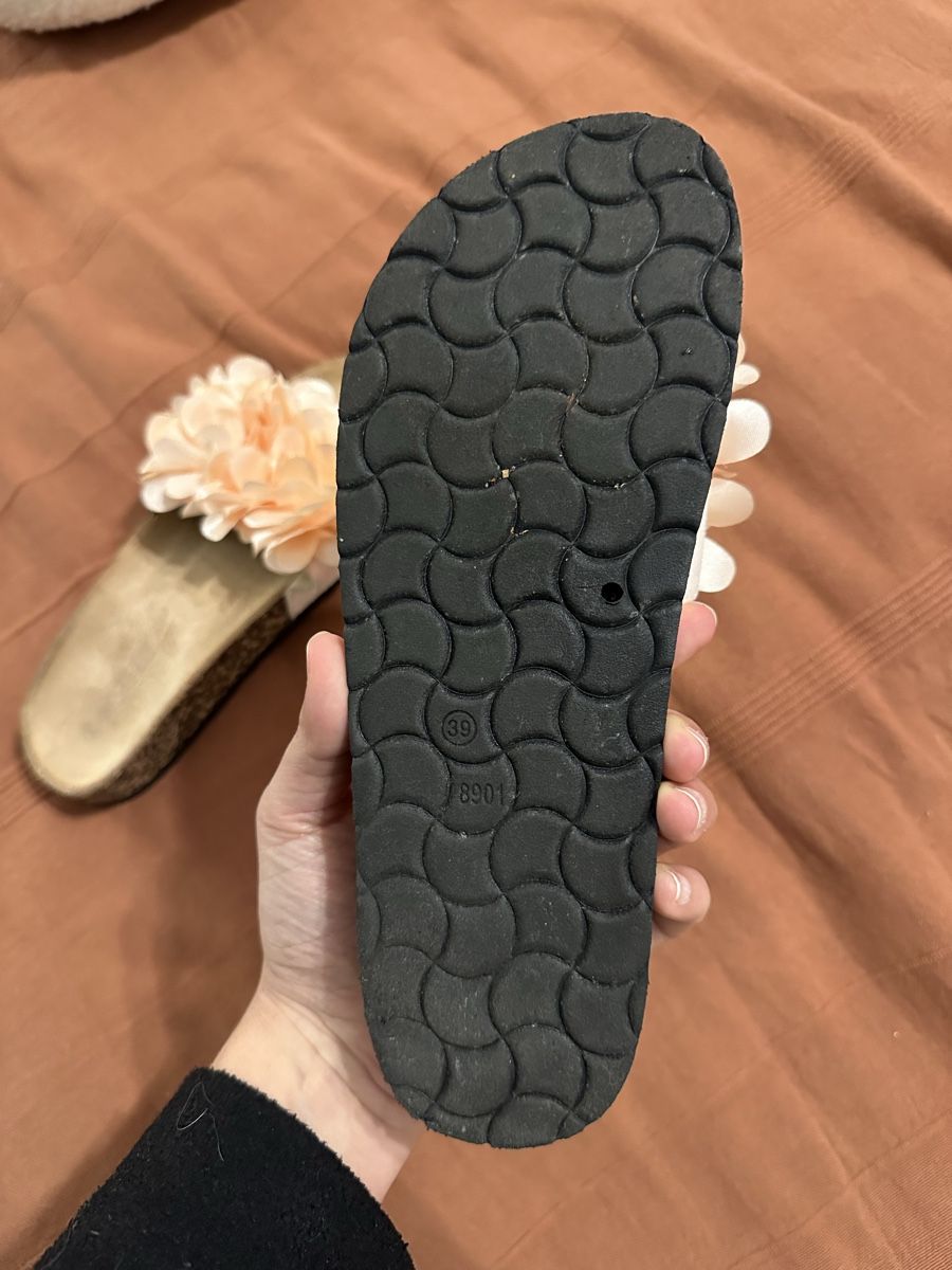 Scarpe da donna: Sommersandalen mit Blüten Gr. 39 – Nuovo (secondo la descrizione) da Thalwil venduto da guffuchnopf 1