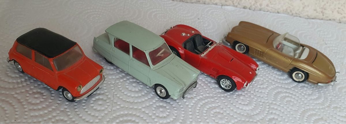 Modellini d'auto: Lot de 8 voitures model réduit diverses  – Usato da montreux venduto da Always-Good 5