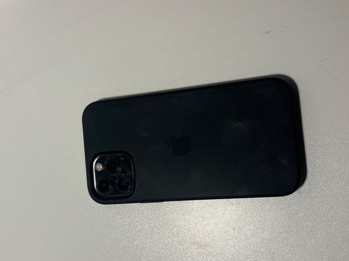 Apple Handys / Smartphones: iPhone 12 Pro Graphite 128GB et coque + vitre protection – Gebraucht aus Grand-Lancy von Lohan_ghrg 2