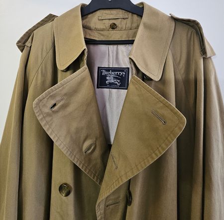 Burberry London Trench Coat Vintage Size L 100% Wool