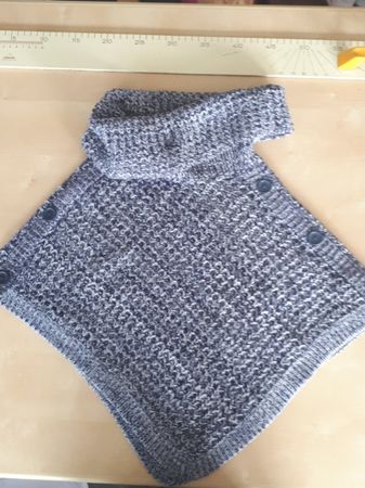 Poncho Gr 104 Neuwertig