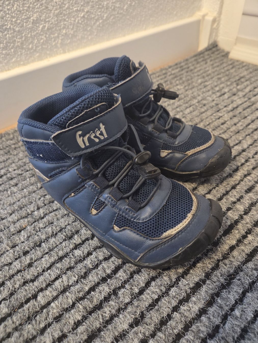 Scarpe per ragazzi: freet Barfussschuhe Grösse 30 – Usato da Müllheim Dorf venduto da Chiwi83