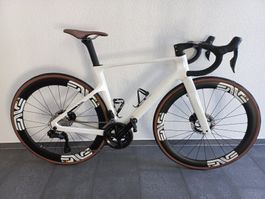 Carbon-Rennrad, Shimano 105 Di2, Gr. S/52, Räder Carbon 50mm