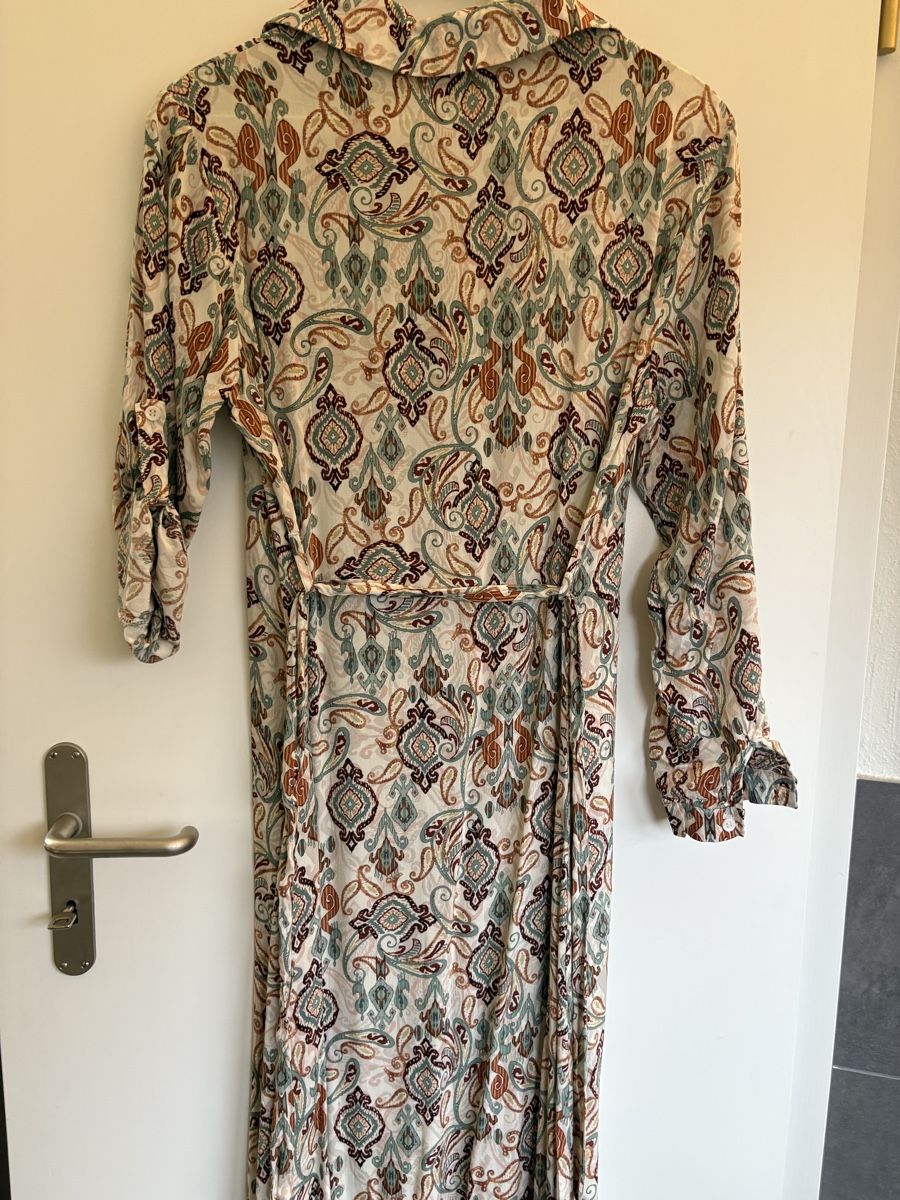 Vestiti: Kleid mit Muster, Grösse S, Top! – Usato da Dulliken venduto da gab_jdr2 1