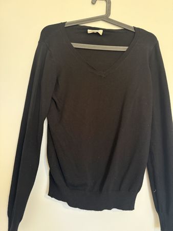 Pullover schwarz V-Ausschnitt
