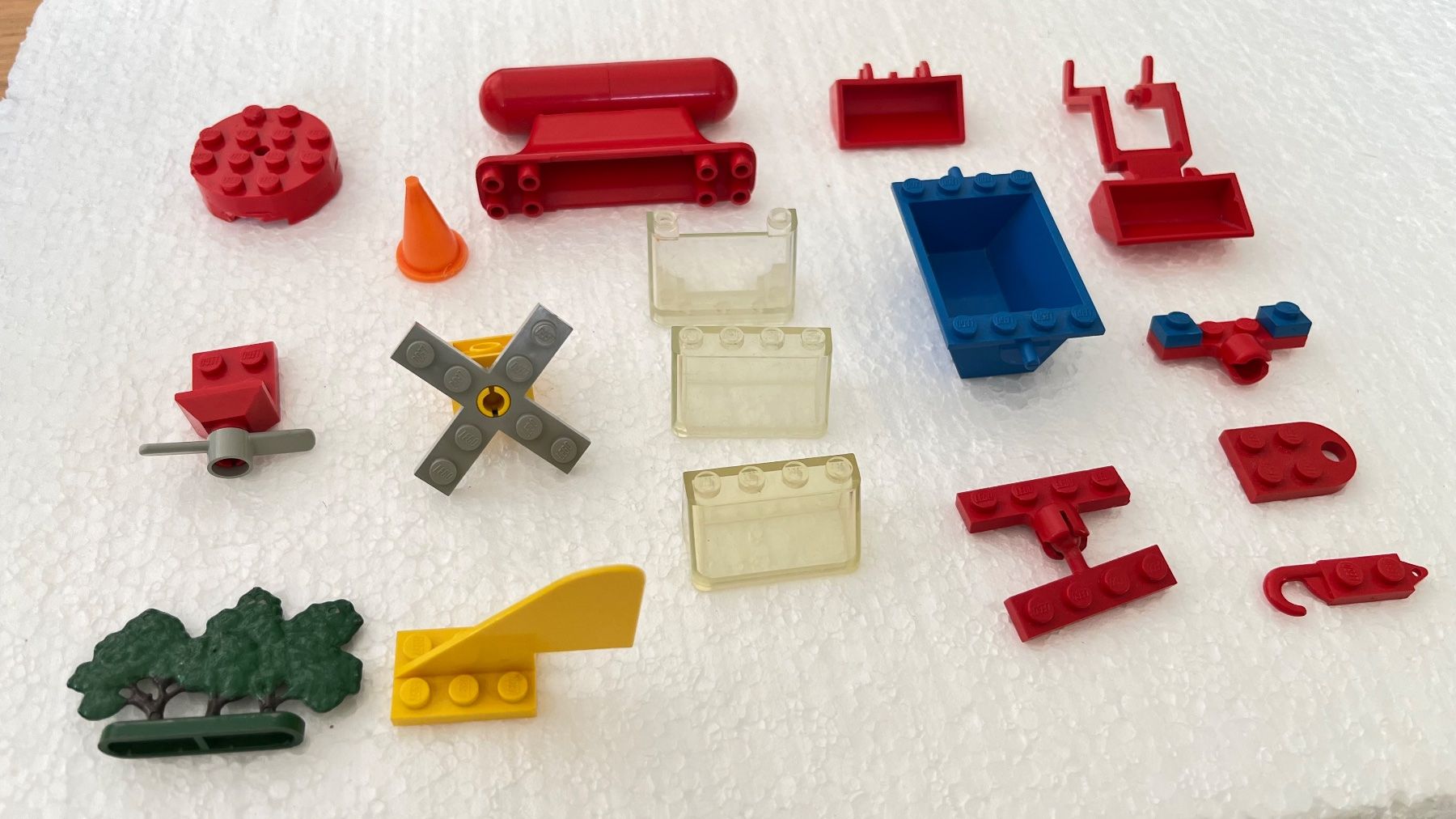 Lego Giocattoli: Lego diverse Teile – Usato da Mont sur Rolle venduto da uttin 2