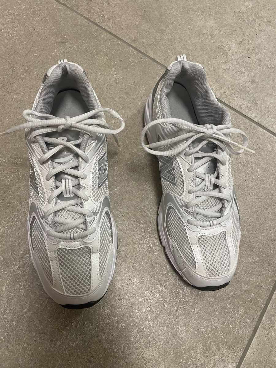 New Balance Chaussures hommes: NEW BALANCE 41.5 – D'occasion à murten par Ester09 1
