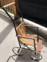 Antikes Bäbiwägeli / Poussette poupée / Puppenwagen