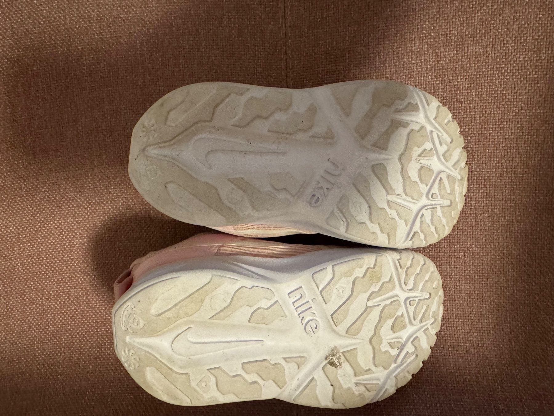 Nike Scarpe per ragazze: Nike Turnschuhe Gr. 25 rosa – Usato da Emmen venduto da mir14 3