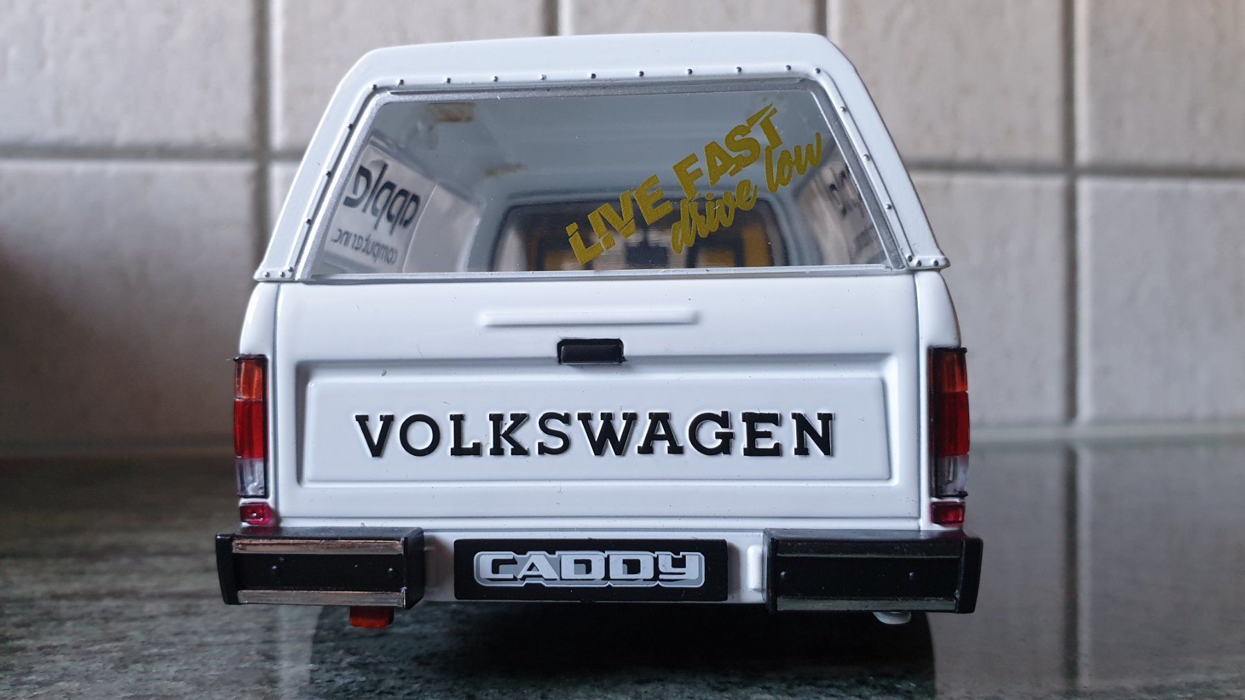 Volkswagen Modellini d'auto: VW GOLF CADDY / 1:18 TUNING – Nuovo e nell'imballaggio originale da Wengi b. Büren venduto da Ot1000 3