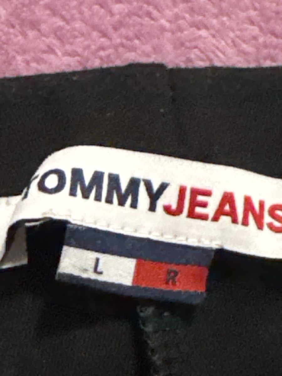 Tommy Hilfiger Pantalons: Tommy Jeans Hose schwarz Grösse L Bootcut – Neuf (Voir description) à Adlikon b.Regensdorf par gio_xl8z 1