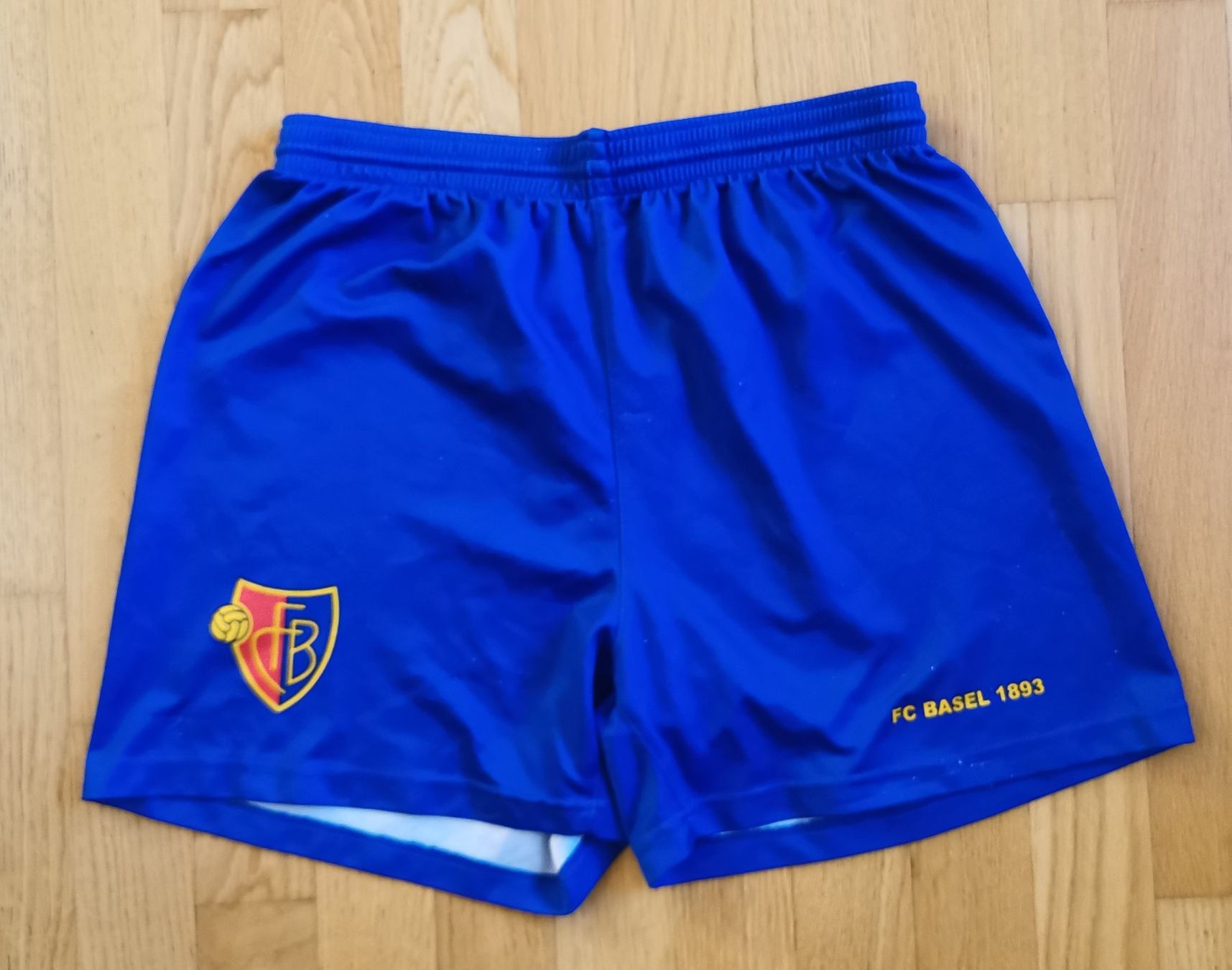 Adidas Pantaloni: FC Basel Hose alt – Usato da Emmenbrücke venduto da Herzog07 1