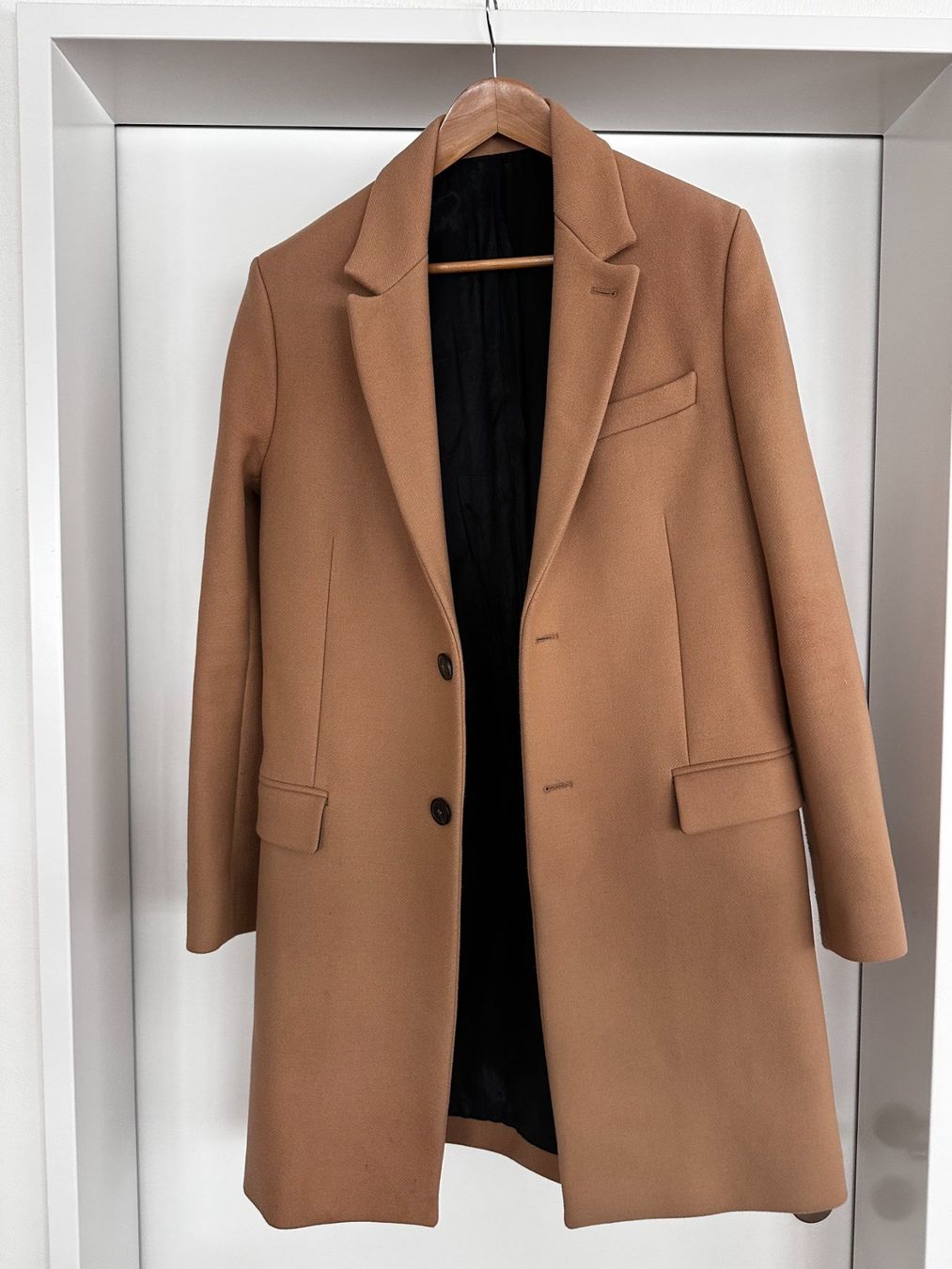Cappotti: AMI Two Buttons Coat, Camel, Size 46 – Usato da Wilen b. Wollerau venduto da ccgold