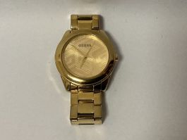 Montre Guess dorée pour femme - Élégance et style ✨ (53)