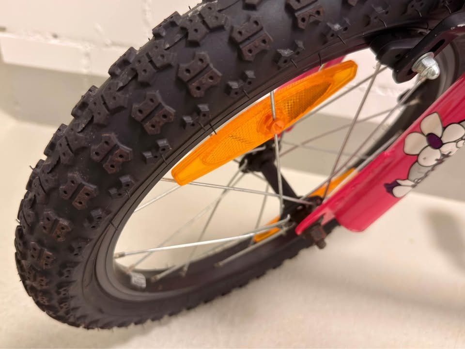 Scott Biciclette: Kinderfahrrad SCOTT 16 Zoll  mit Stützrädern – Usato da Matzendorf venduto da sas_skl6 8