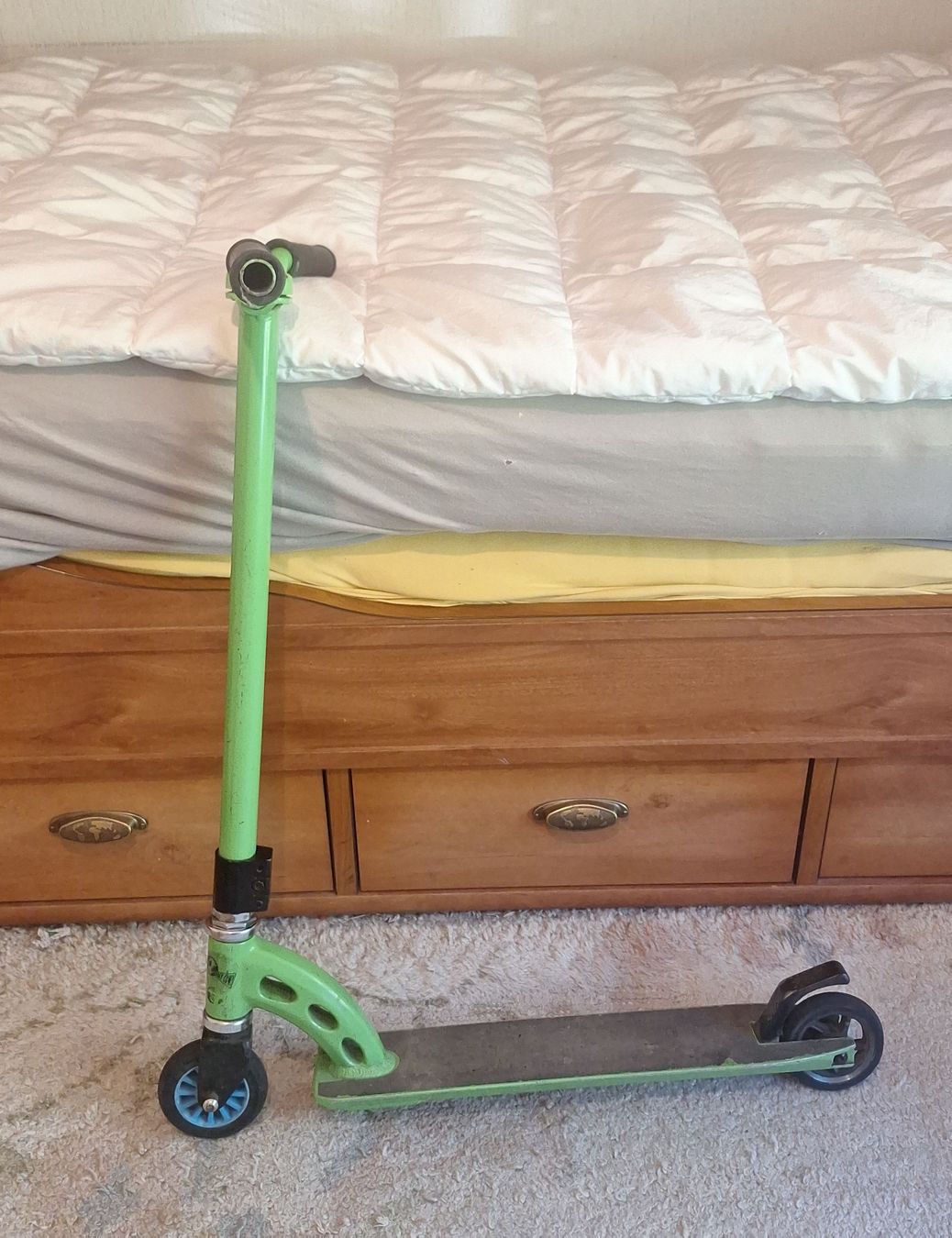 Veicoli per bambini: Trottinette freestyle de 2012 mad gp – Usato da Epalinges venduto da luc_wx79