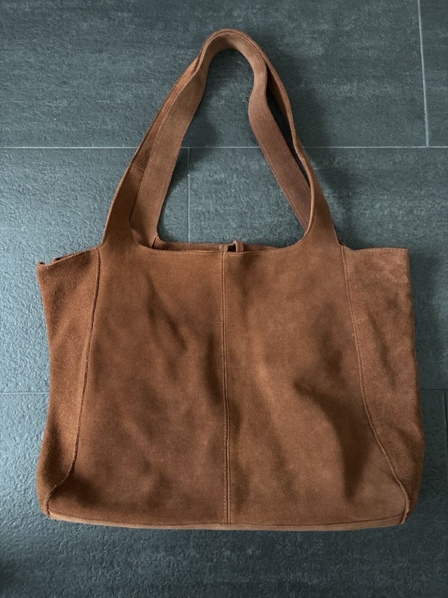 Mango Taschen für Damen: Wildleder Handtasche Mango – Gebraucht aus Sarnen von leonie.vera 1
