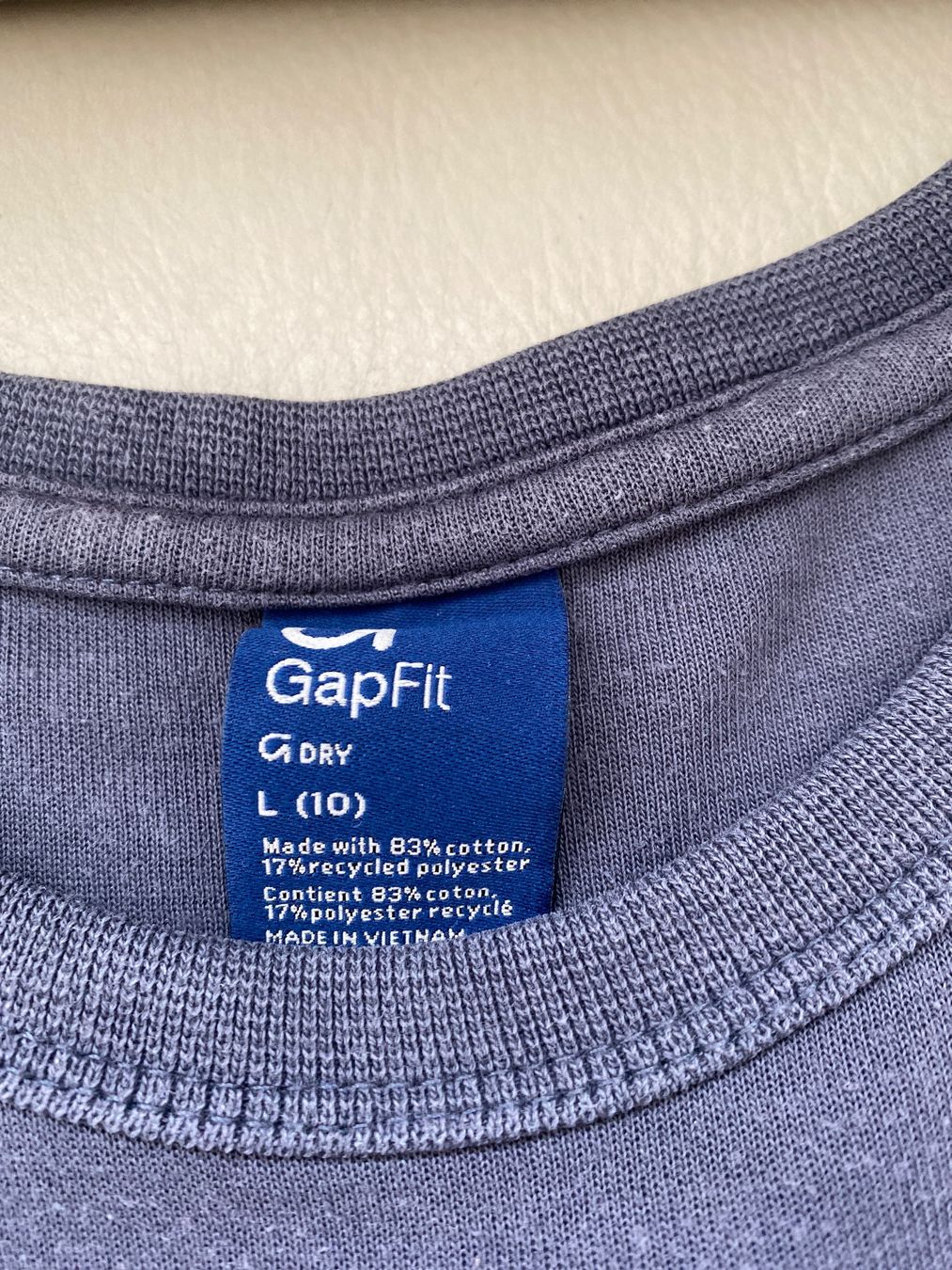 Gap Maglioni & Felpe: 3 pulls sweat-shirt GAP pour garçon 9-10 ans – Usato da Genève venduto da Fencer3_914 4