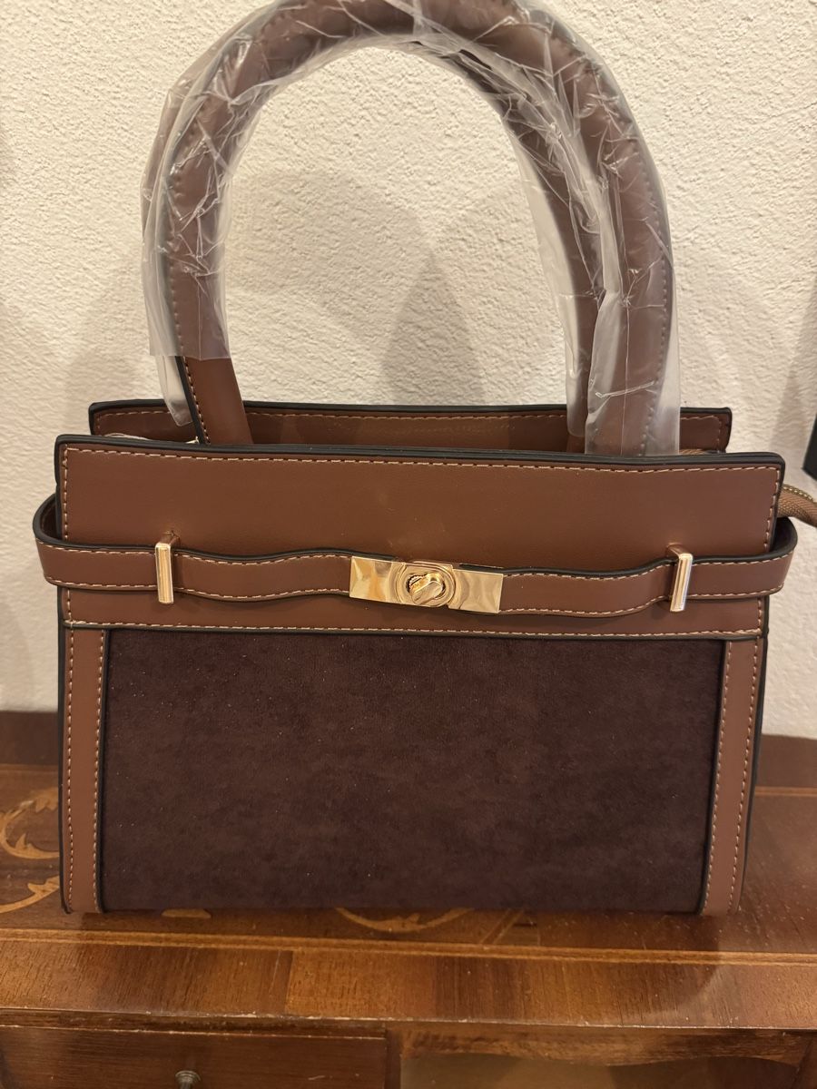 Taschen für Damen: Elegante Handtasche (neu) – Neu und originalverpackt aus Lachen SZ von artbyblondangel 2