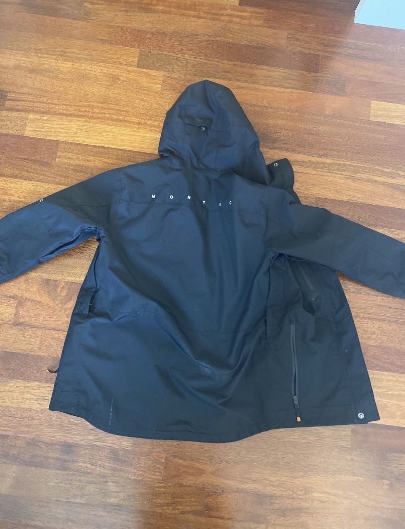 Montec Giacche: Jacke ski/snowboard Montec, XS – Usato da Zürich venduto da namrod 2