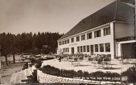 LA VUE des ALPES  Hôtel - R. Linder, tenancier (038) 7 12 93