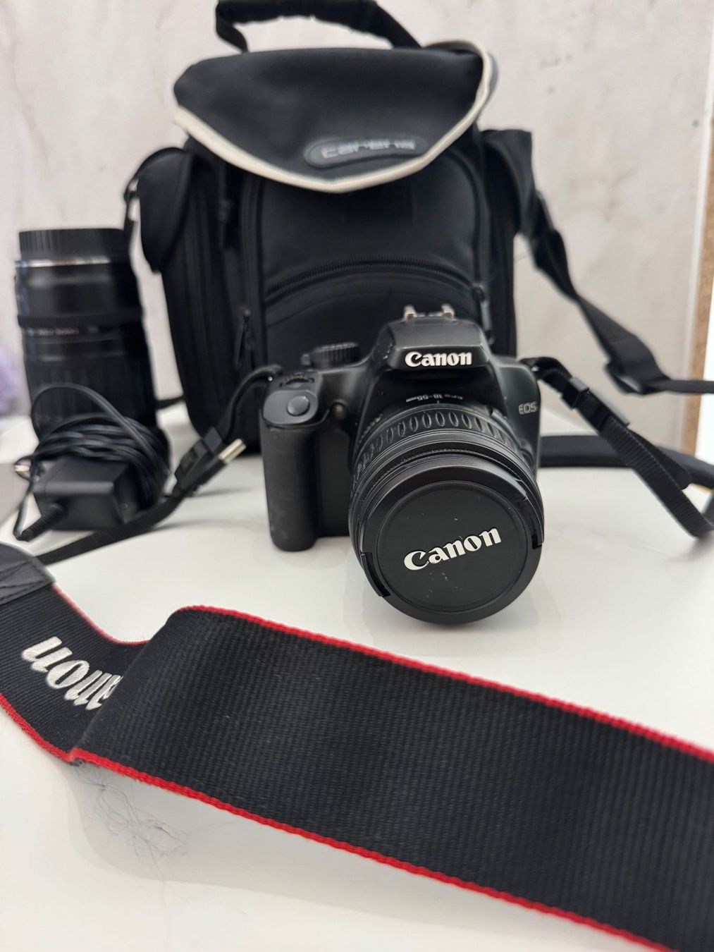 Canon Fotocamera: Canon EOS 1000D Spiegelreflexkamera – Usato da Quarten venduto da fas_nmx5
