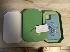 Neu original Swarovski Smart Swan iPhone 13 Hülle hellblau
