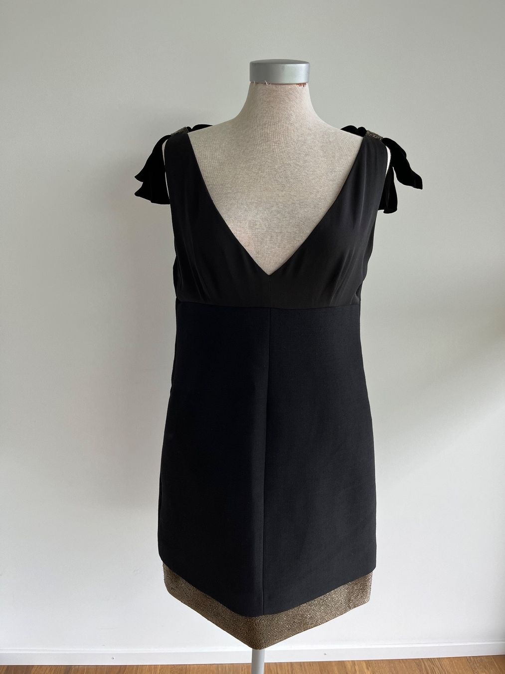 Vestiti: EMILIO PUCCI Kleid bestickt Gr. 36 - NEU – Nuovo e nell'imballaggio originale da Zollikofen venduto da spunk65 1