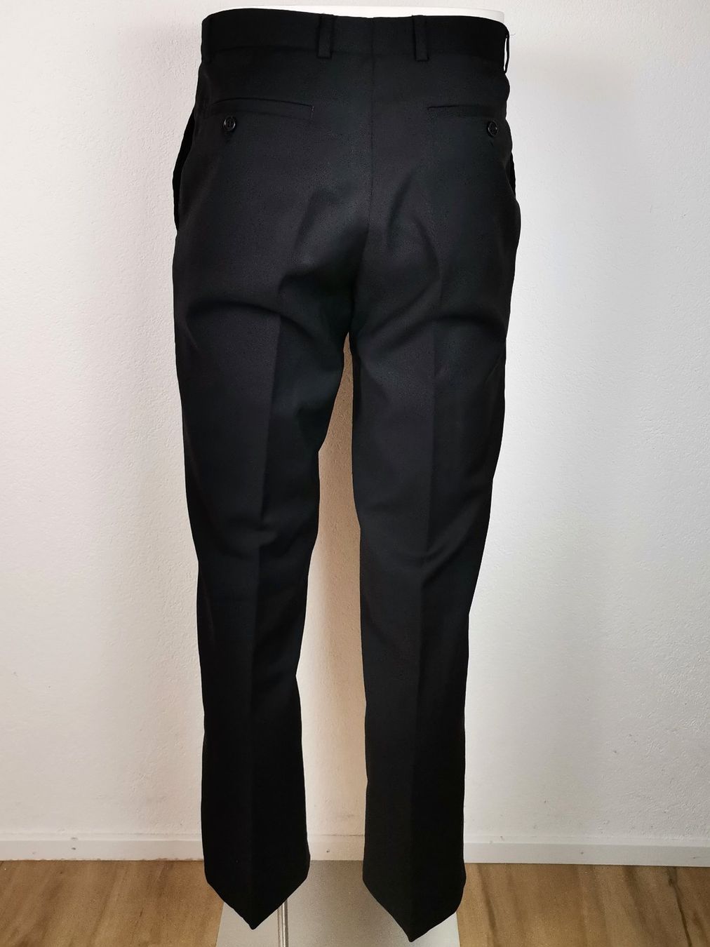 Pantaloni: NEWPORT Stoffhose schwarz Gr.46 – Usato da Schaffhausen venduto da Restwert_SH 1