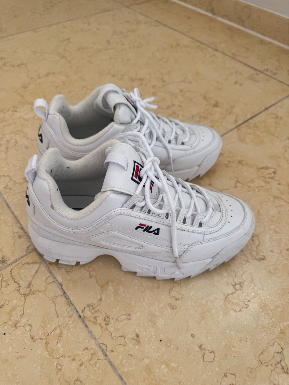 Fila Damenschuhe: FILA Turnschuh – Gebraucht aus Herrliberg von Hamptonlane 1