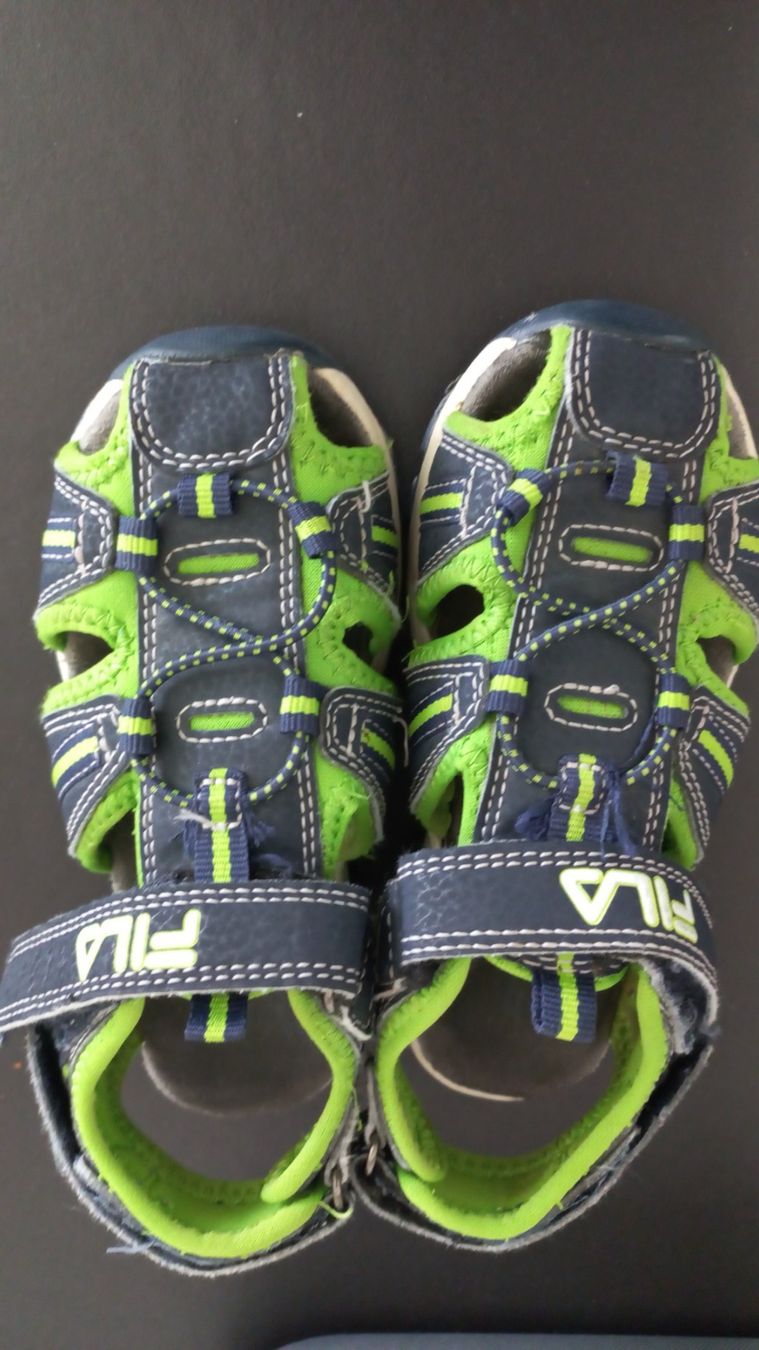Scarpe per ragazzi: Sandalen Nike gr. 28 – Usato da St. Gallen venduto da janetmani2002