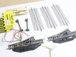 Minitrix El. Weichen + Lichtsignale + Bahnübergänge