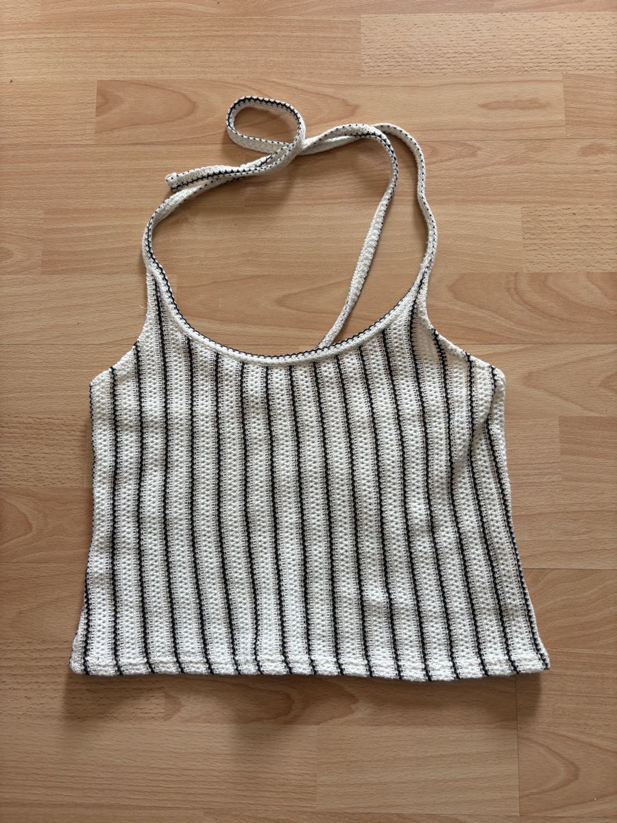 H&M Tops: Top – Neu (gemäss Beschreibung) aus Zürich von Cindarel